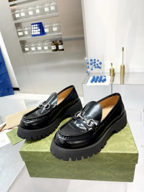 Gucci Sneakers Style 0027