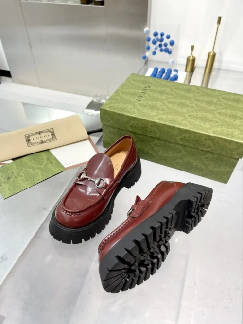 Gucci Sneakers Style 0028
