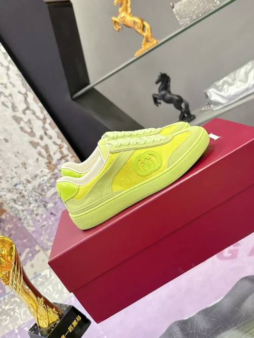 Gucci Off White Sneakers Style 0041