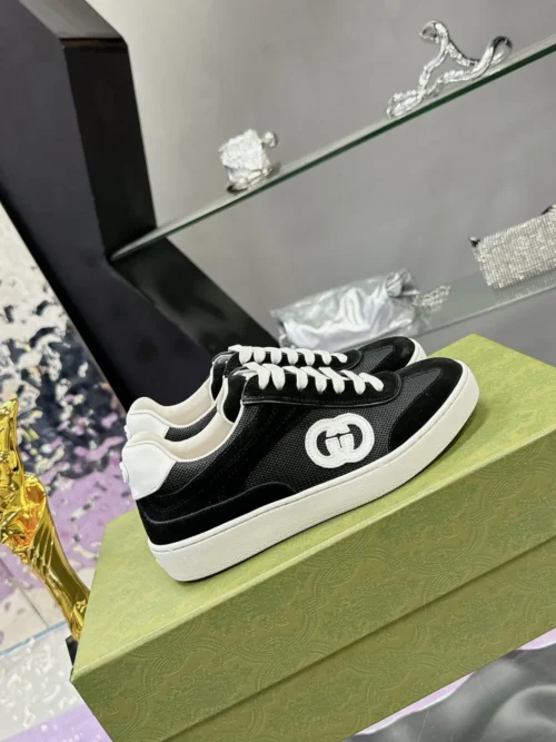 Gucci Off White Sneakers Style 0043