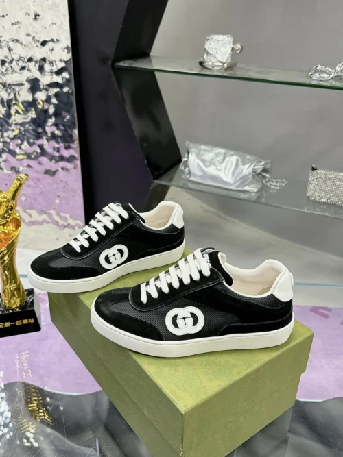 Gucci Off White Sneakers Style 0043