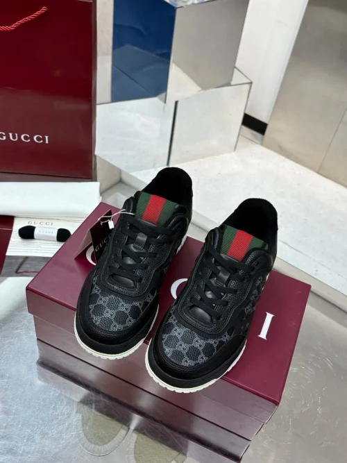 Gucci Sneakers Style 0049