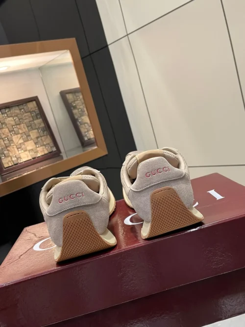 Gucci Sneakers Style 0071