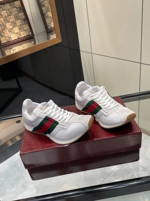 Gucci Sneakers Style 0073