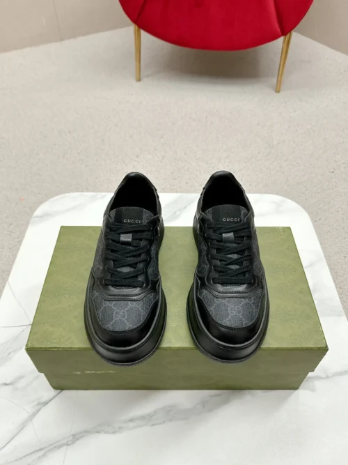 Gucci Chunky Sneakers Style 0076