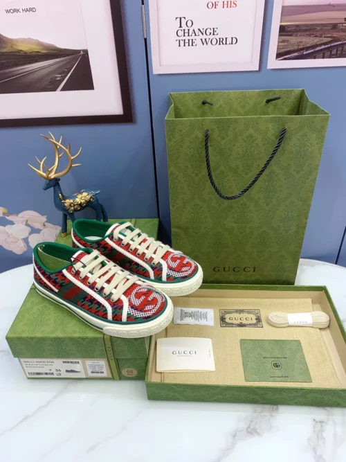 Gucci Canvas Sneakers Style 0094
