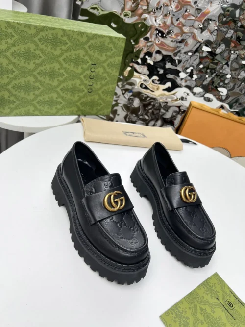 Gucci Black Lambskin Loafers Style 0106