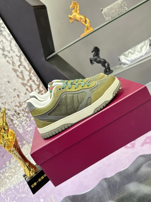 Gucci Sneakers Style 0112