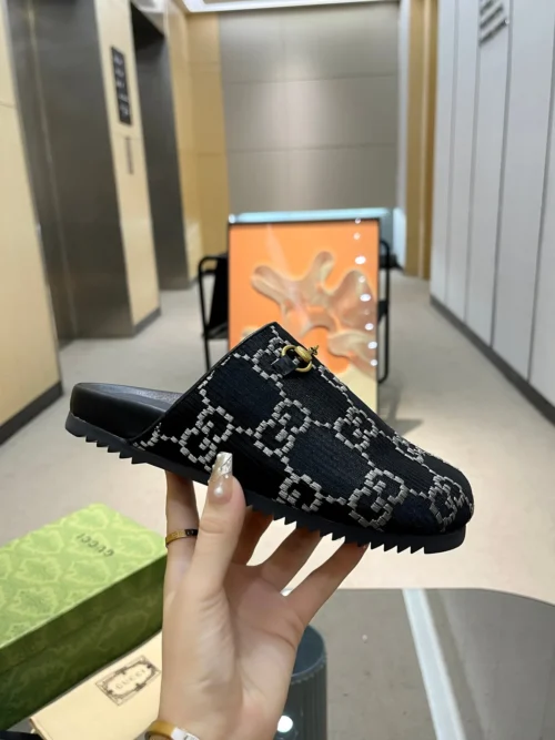 Gucci Lambskin Slides Style 0121