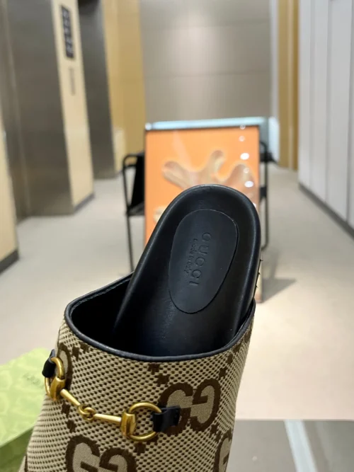 Gucci Lambskin Slides Style 0124