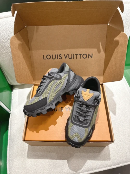 Louis Vuitton Summit Sneakers Style 0002