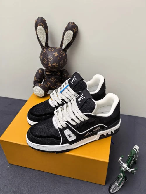 Louis Vuitton Trainer Sneakers