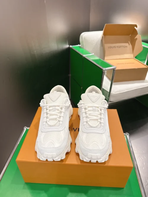 Louis Vuitton Summit Sneakers Style 0013