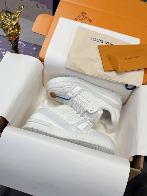 Louis Vuitton Trainer Leather Sneakers Style 0028