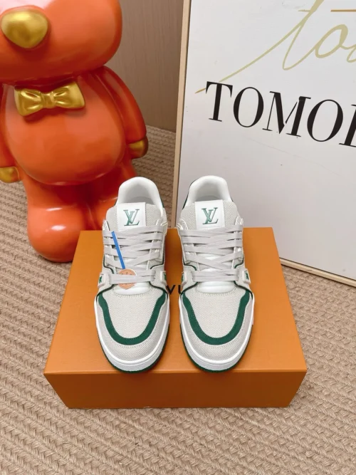Louis Vuitton Trainer Sneakers Style 0037