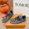 Louis Vuitton Trainer Sneakers Style 0040