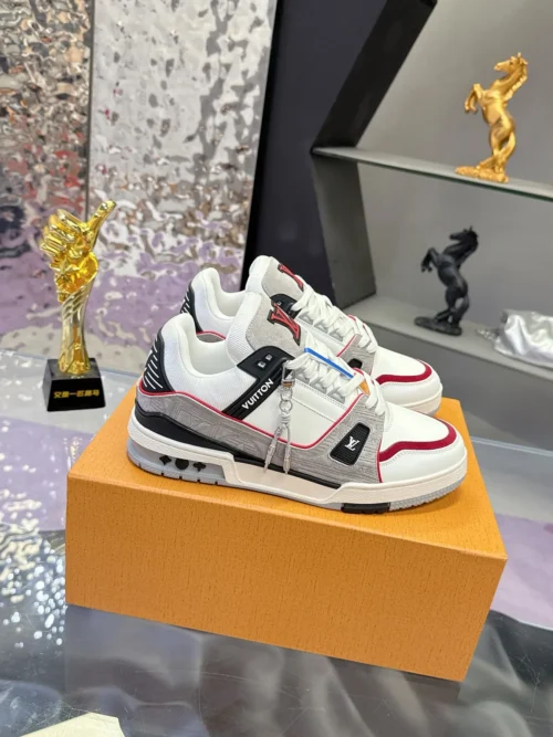 Louis Vuitton Trainer Leather Sneakers Style 0055