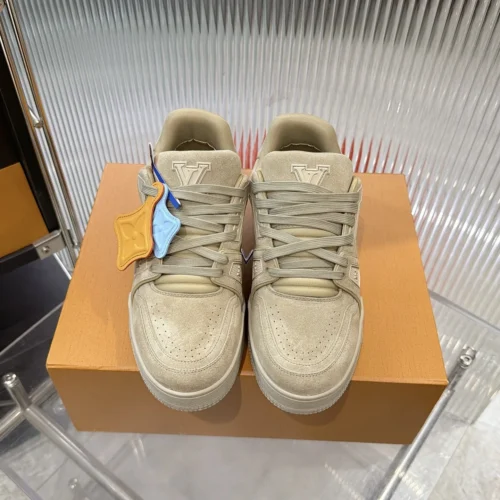 Louis Vuitton Trainer Leather Sneakers Style 0056