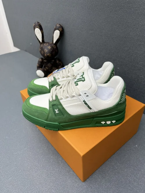 Louis Vuitton Trainer Calfskin Sneakers Style 0067
