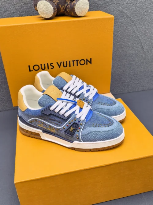 Louis Vuitton Trainer Calfskin Sneakers Style 0069