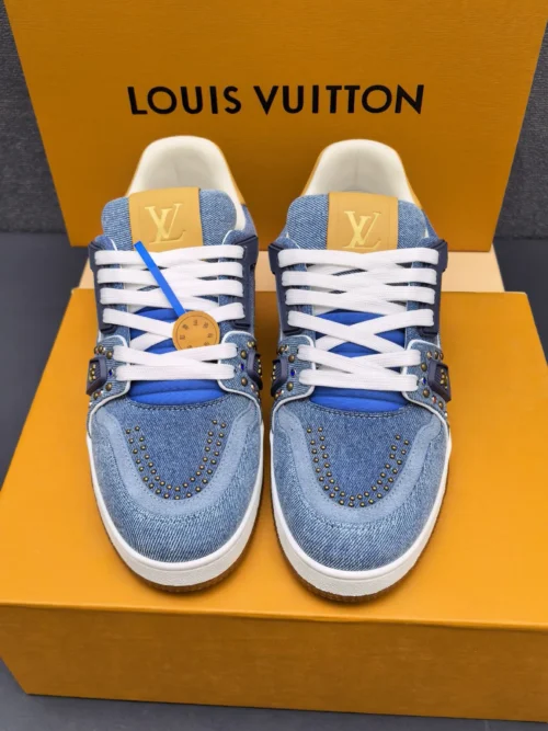 Louis Vuitton Trainer Calfskin Sneakers Style 0069