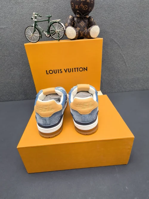 Louis Vuitton Trainer Calfskin Sneakers Style 0069