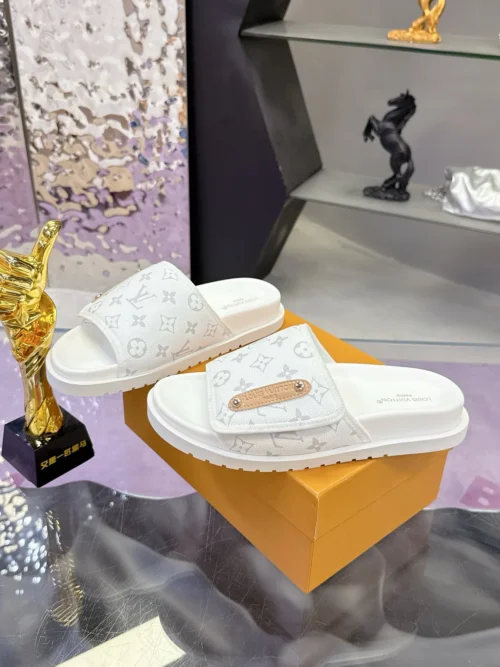 Louis Vuitton Slides Style 0095