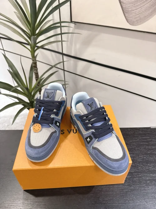 Louis Vuitton Trainer Leather Sneakers Style 0103