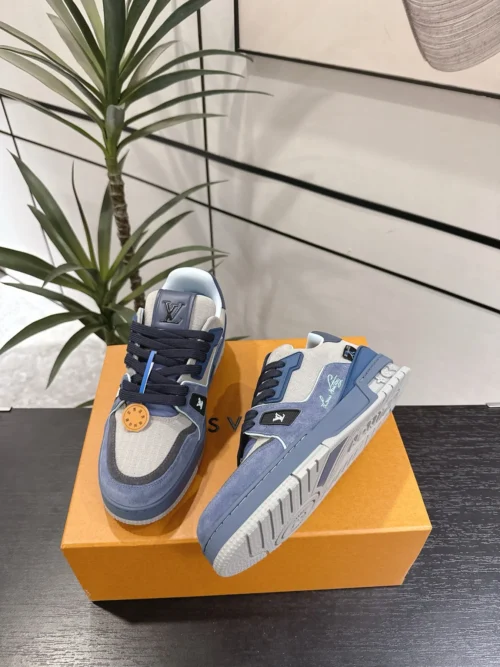 Louis Vuitton Trainer Leather Sneakers Style 0103