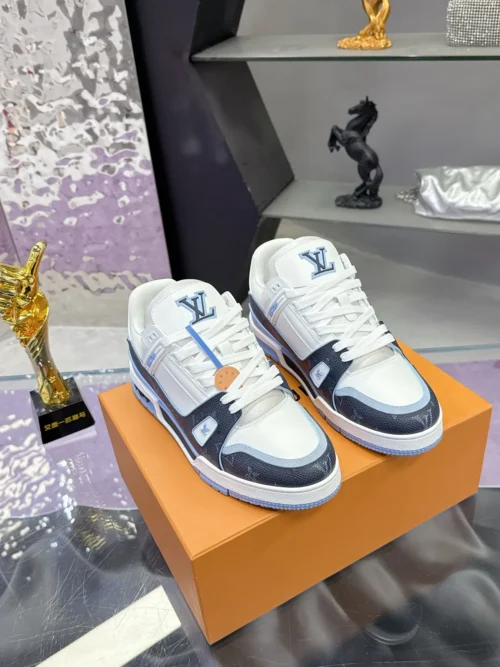 Louis Vuitton Trainer Leather Sneakers Style 0117