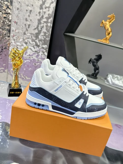 Louis Vuitton Trainer Leather Sneakers Style 0117