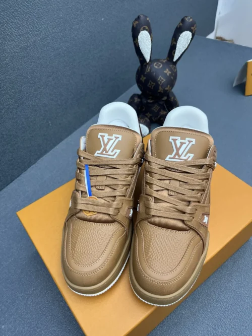 Louis Vuitton Trainer Calfskin Sneakers Style 0141