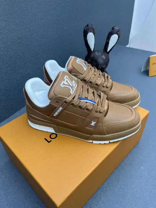 Louis Vuitton Trainer Calfskin Sneakers Style 0141