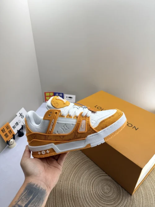 Louis Vuitton Sneakers Style 0161