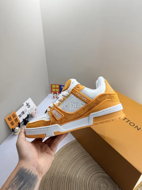 Louis Vuitton Sneakers Style 0161
