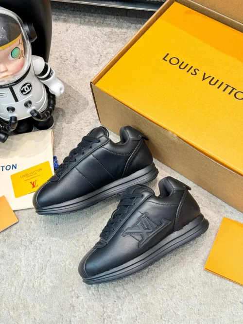 Louis Vuitton Chunky Sneakers Style 0181