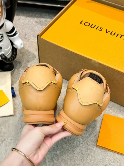 Louis Vuitton Chunky Sneakers Style 0183