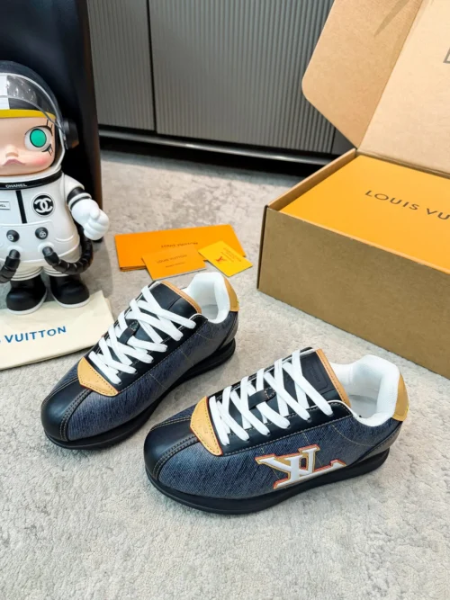 Louis Vuitton Chunky Sneakers Style 0189