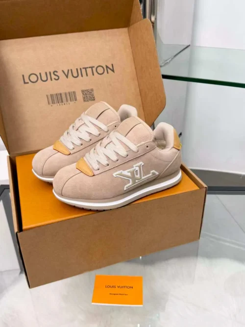 Louis Vuitton Chunky Sneakers Style 0193