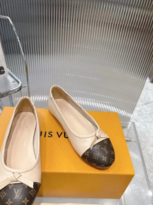 Louis Vuitton Brown Lambskin Sneakers Style 0207
