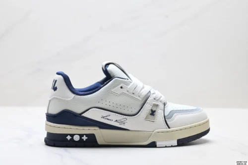 Louis Vuitton Trainer Sneakers Style 0223
