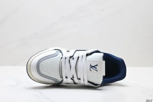 Louis Vuitton Trainer Sneakers Style 0223