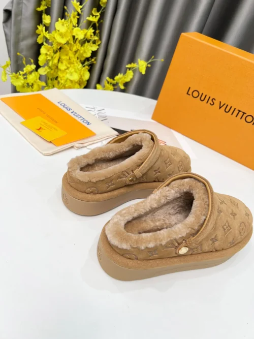 Louis Vuitton Lambskin Sneakers Style 0273