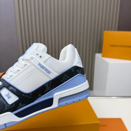 Louis Vuitton Sneakers Style 0299