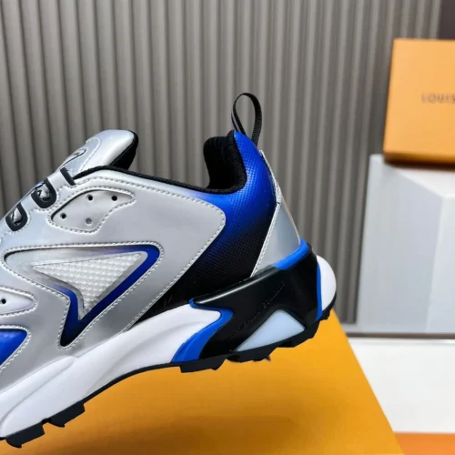 Louis Vuitton Sneakers Style 0303