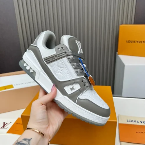 Louis Vuitton Sneakers Style 0309