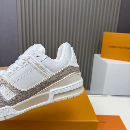 Louis Vuitton Sneakers Style 0315