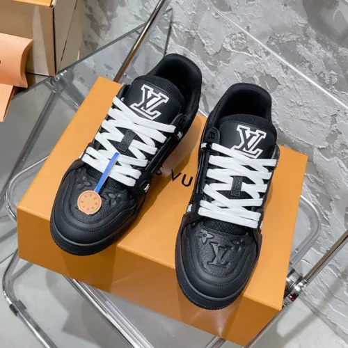 Louis Vuitton Sneakers Style 0317