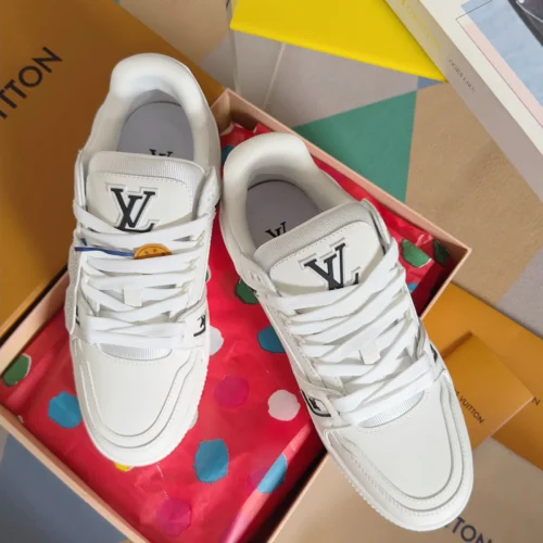 Louis Vuitton Trainer Sneakers Style 0349