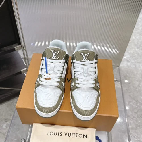 Louis Vuitton Trainer Leather Sneakers Style 0353